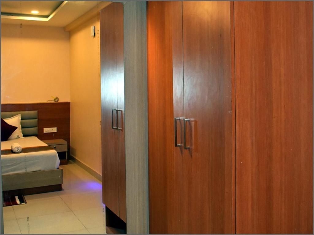 Subarnarekha Inn Jhargram Exterior photo
